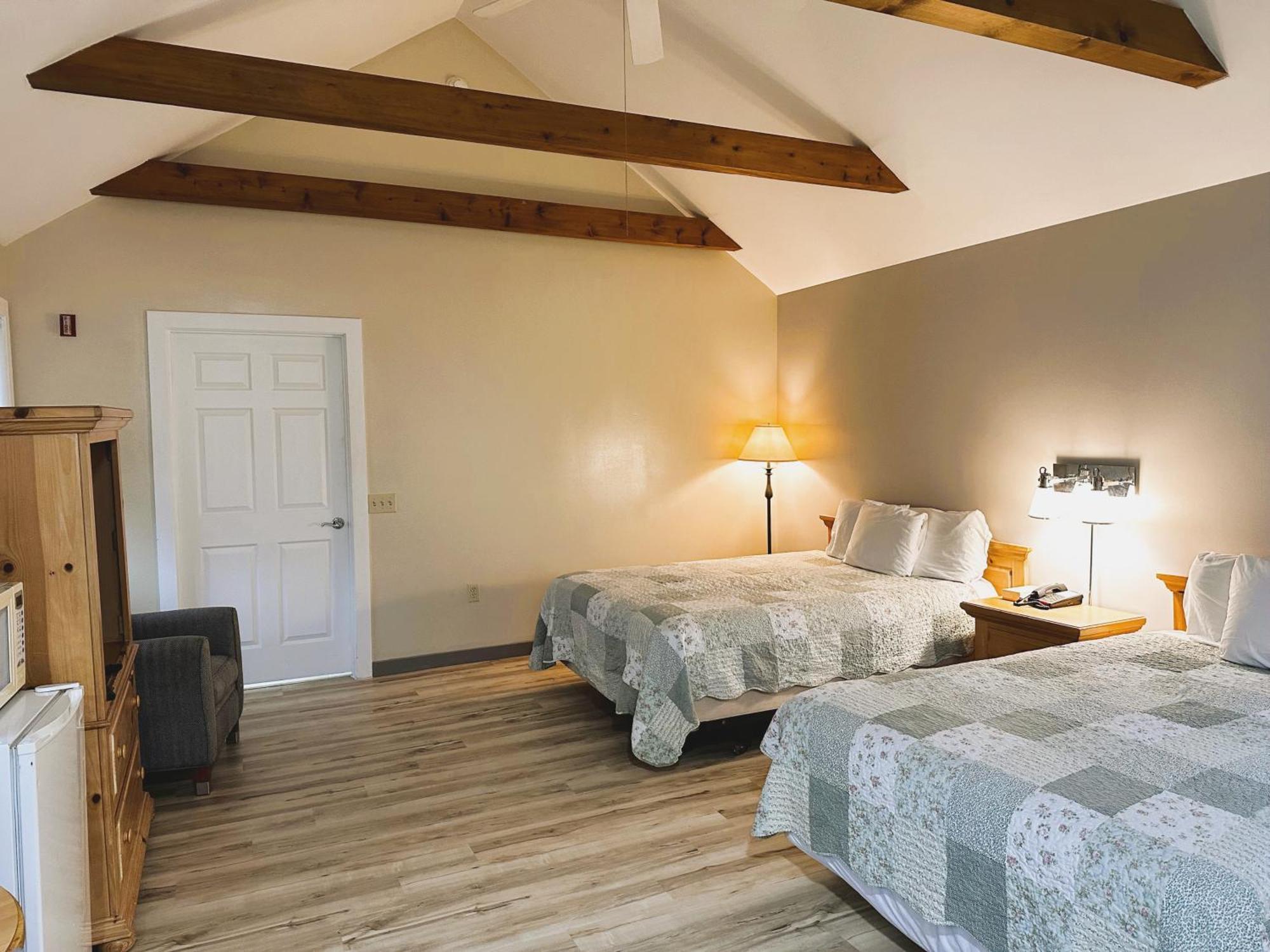 Spruce Lane Lodge And Cottages Smoketown  Luaran gambar